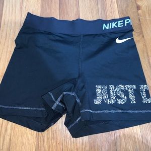 Black Nike pro shorts -dry fit